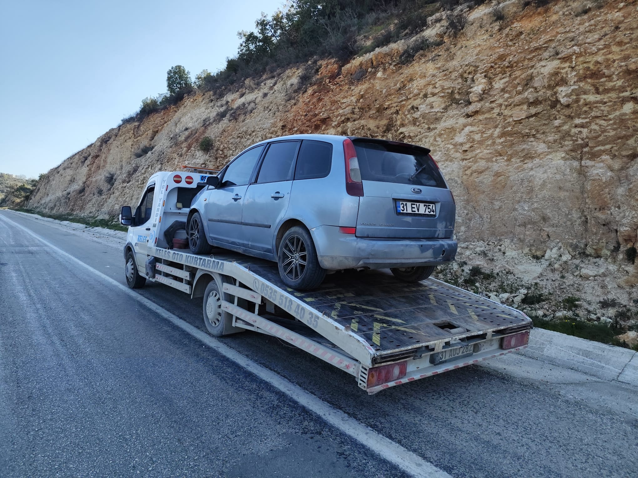 Oto kurtarma çalışması